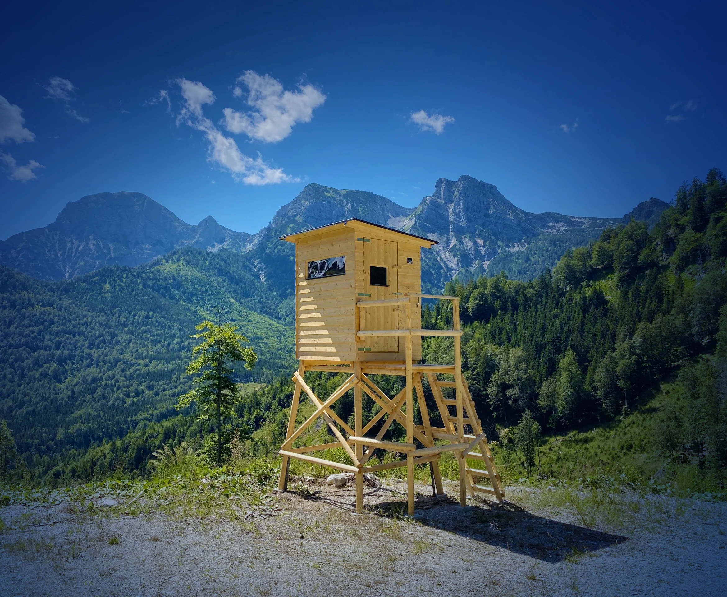 Premium Ansitzkanzeln
aus regionalem Holz.
